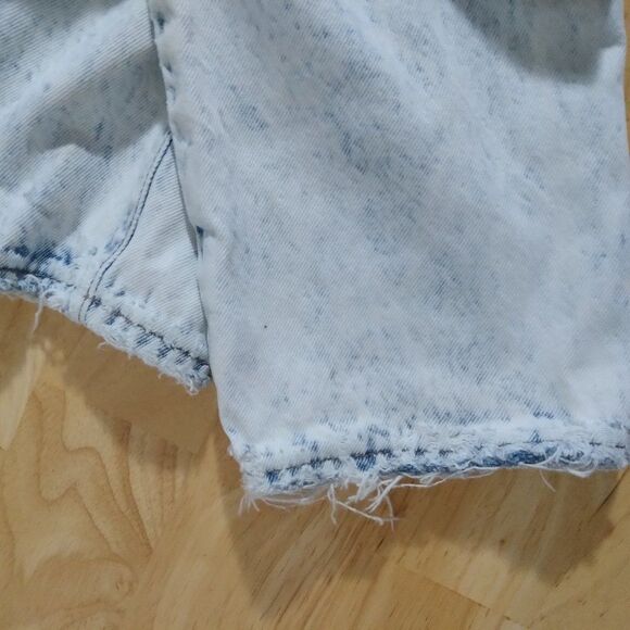 Vintage 90s Levi's 501 Button Fly Acid Wash Denim Jeans 9 - Picture 3 of 7